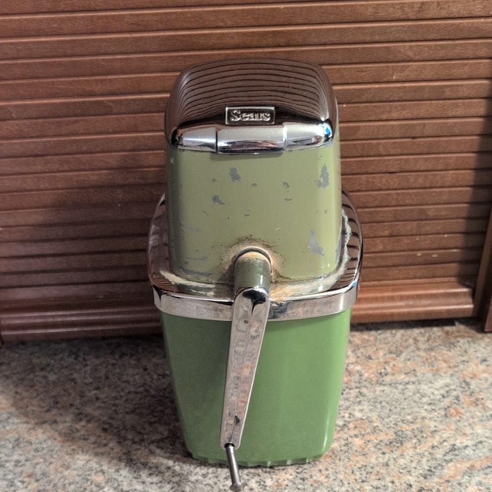 Vintage Sears Swing Away Ice Crusher Manual Hand Crank Avocado Green Retro MCM